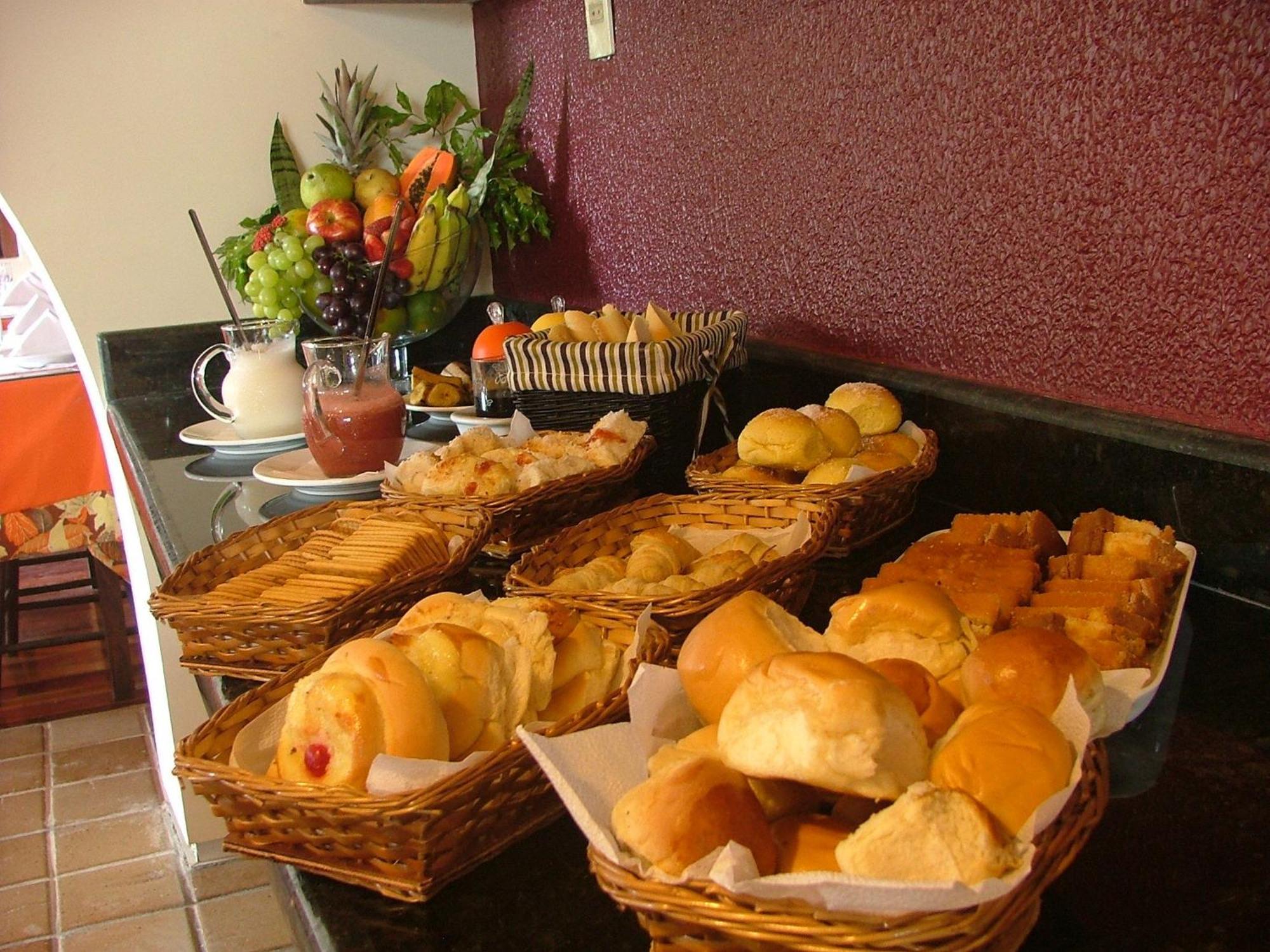 Hotel Tres Palmeiras 格拉瓦塔 外观 照片